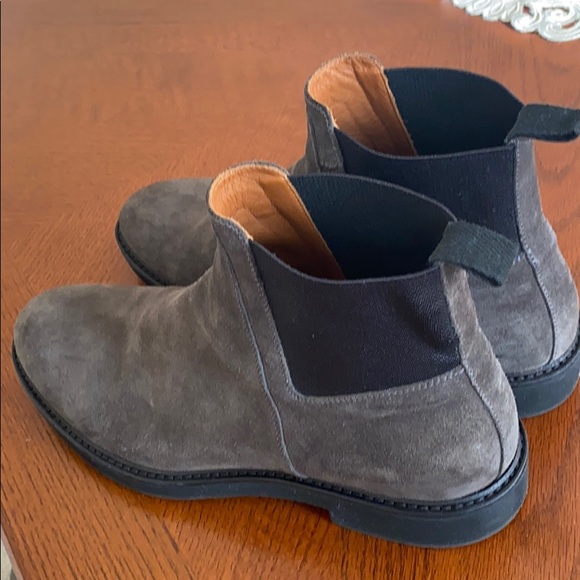 Shoes - Picture 3 of 5